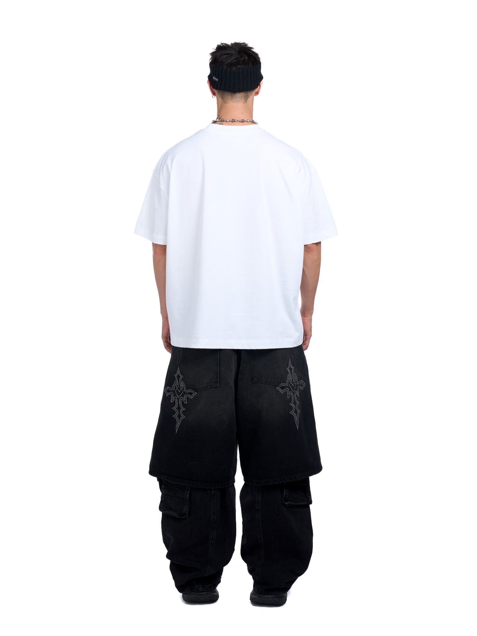 LASSO CHAMPION TEE