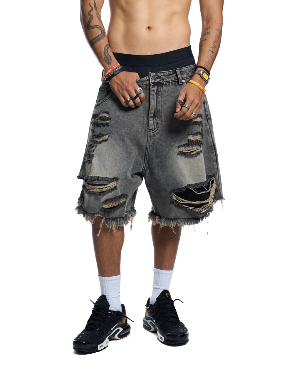 STAR CRUSH WASH JEAN SHORTS