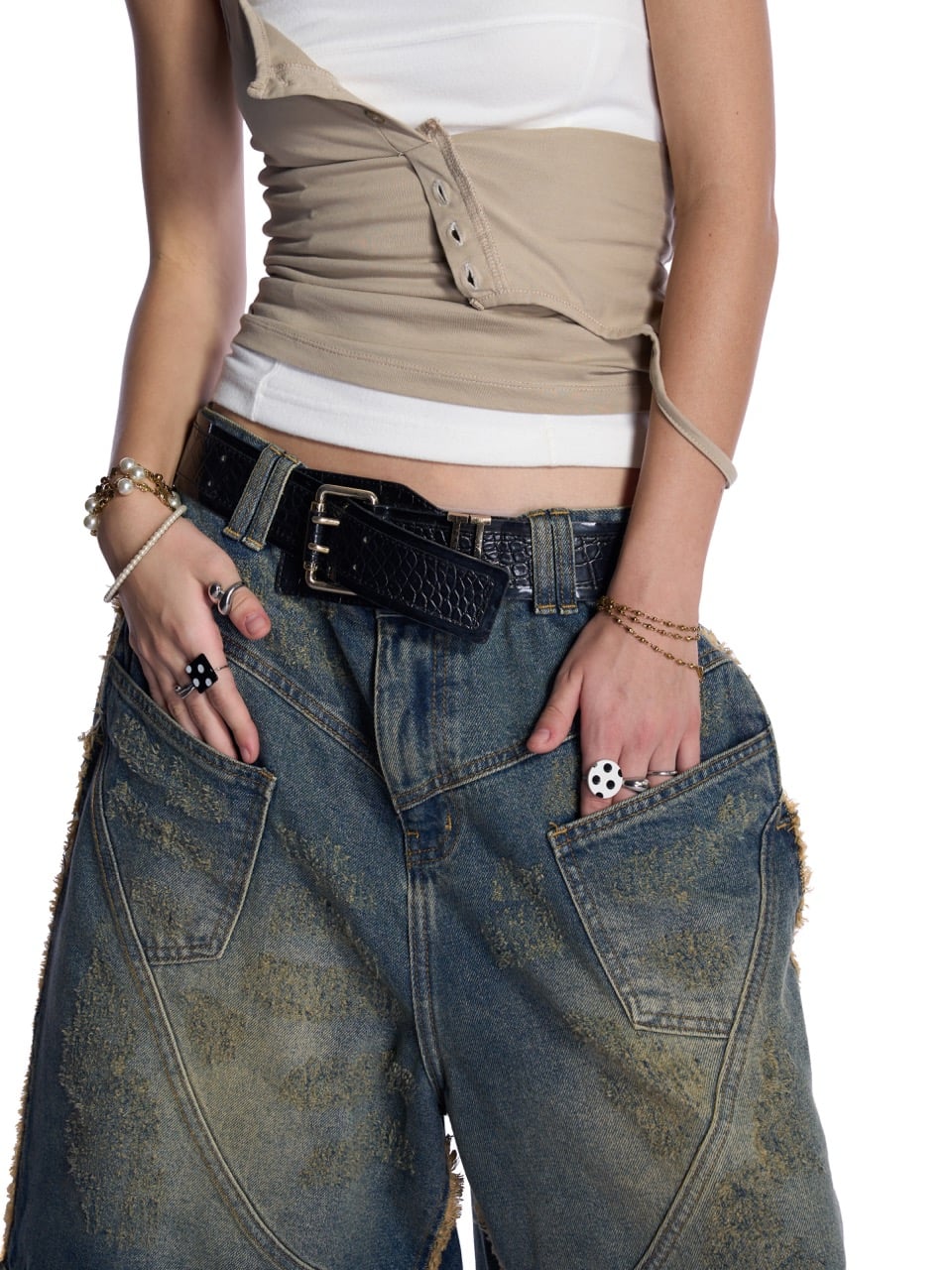 GROOVY WASH JEAN SHORTS