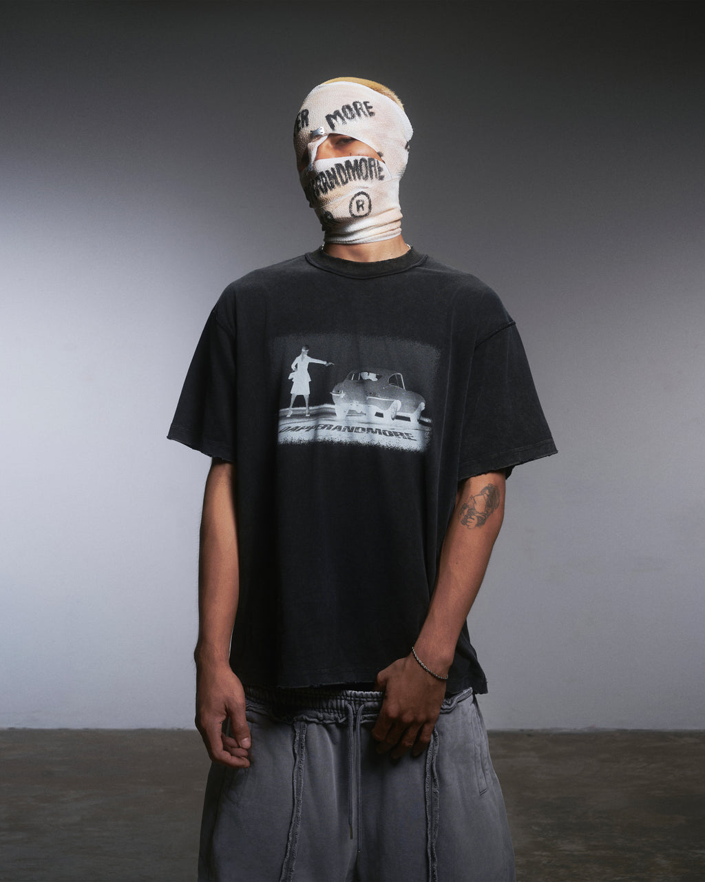 CHEATING LOVE T-SHIRT/ BLACK