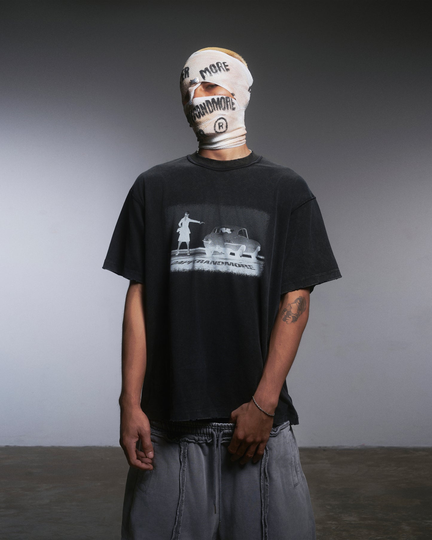 CHEATING LOVE T-SHIRT/ BLACK