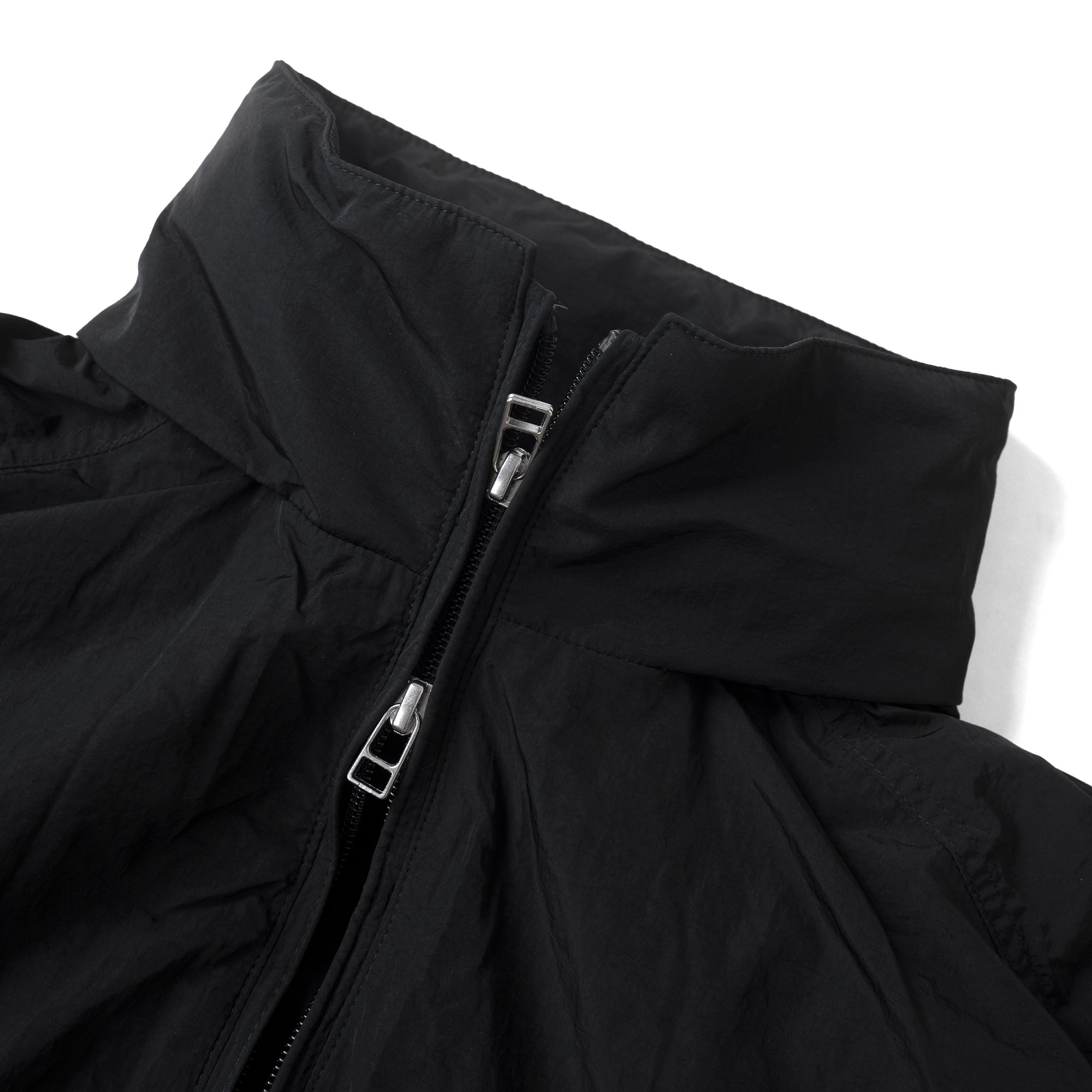 HOOD PANELLED JACKET/ BLACK