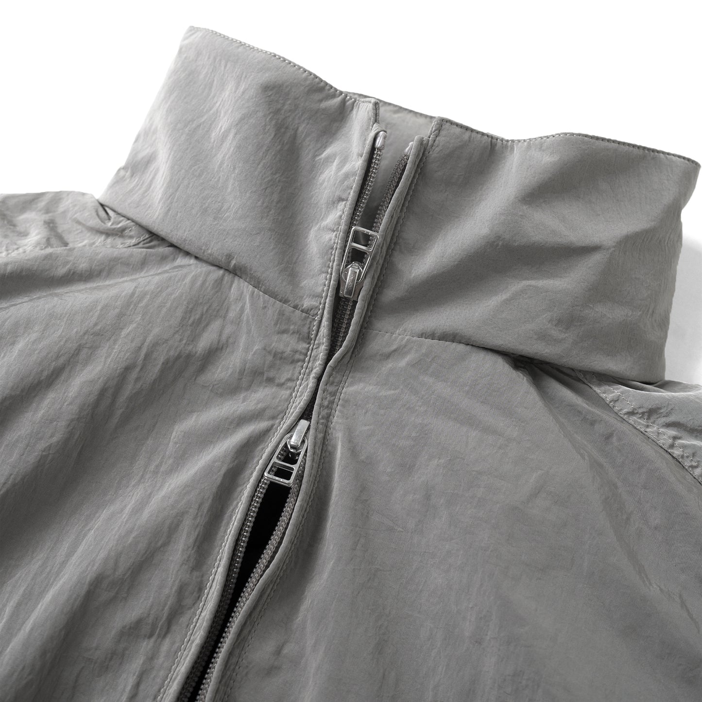 HOOD PANELLED JACKET/ GREY