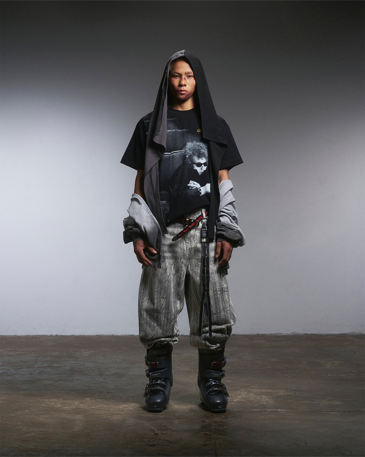 EDITORIAL 01
