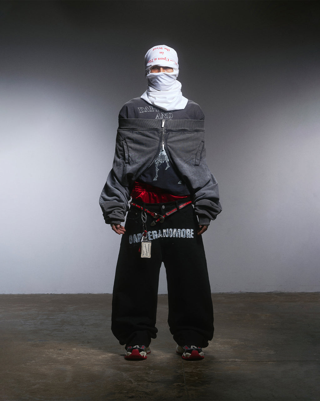 GARMENT-DYED HOODIE