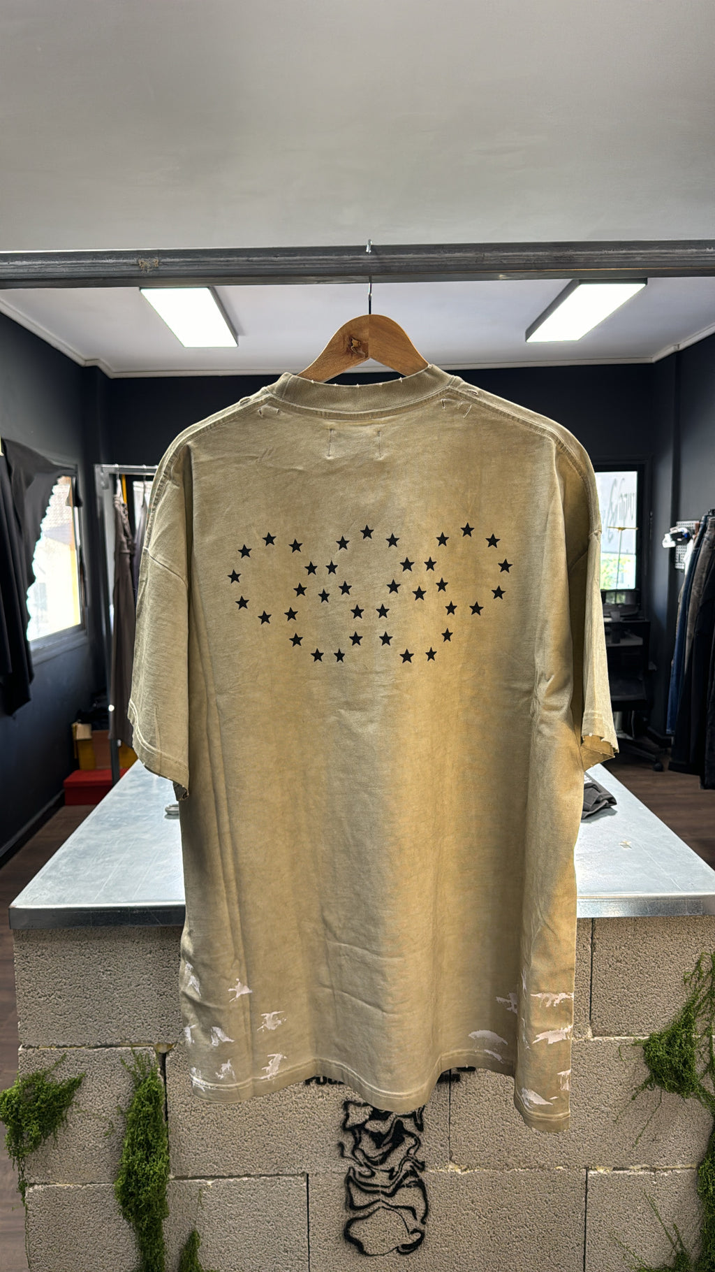 THIRTEEN STARS WASHED TEE
