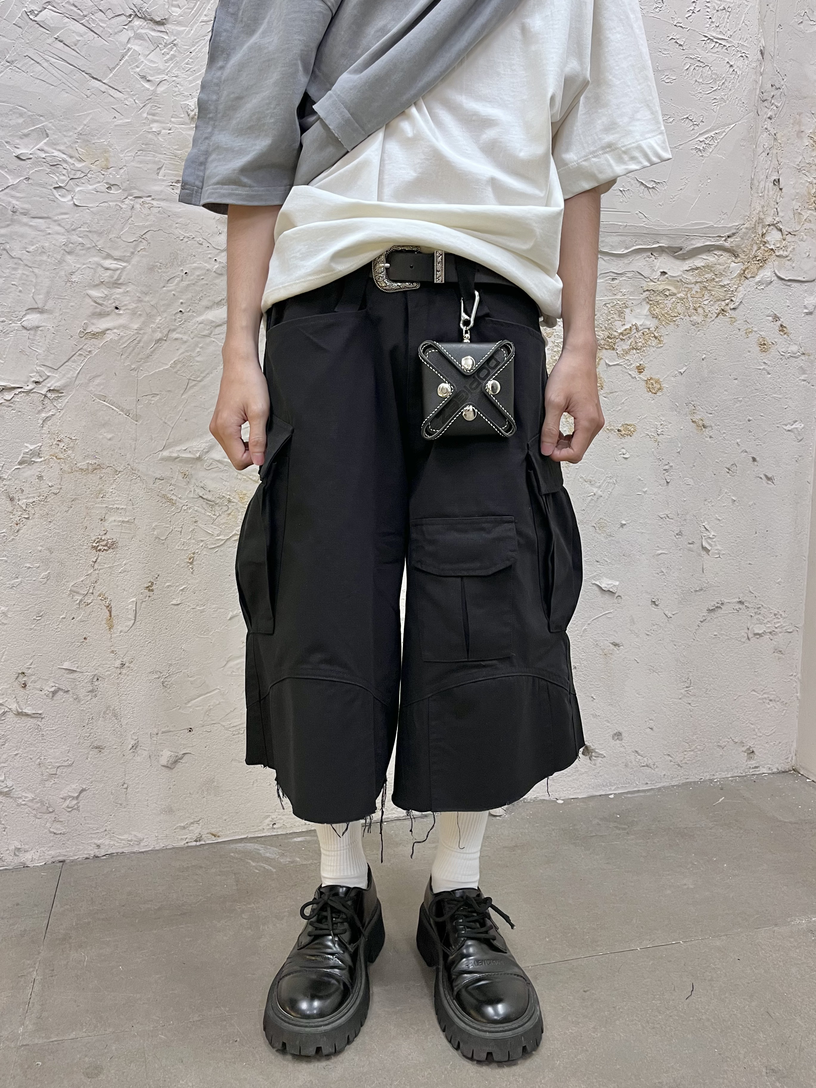 X-SNAP LEATHER POUCH - BLACK STITCHED