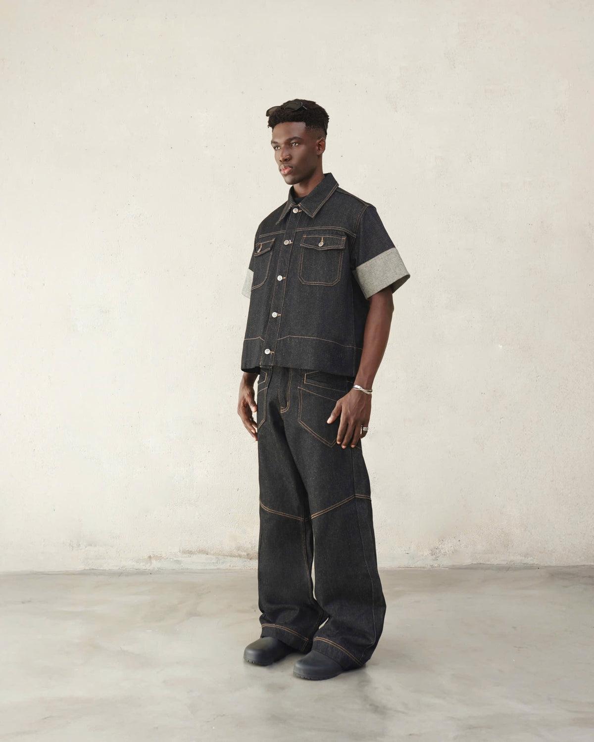 EDITORIAL 11