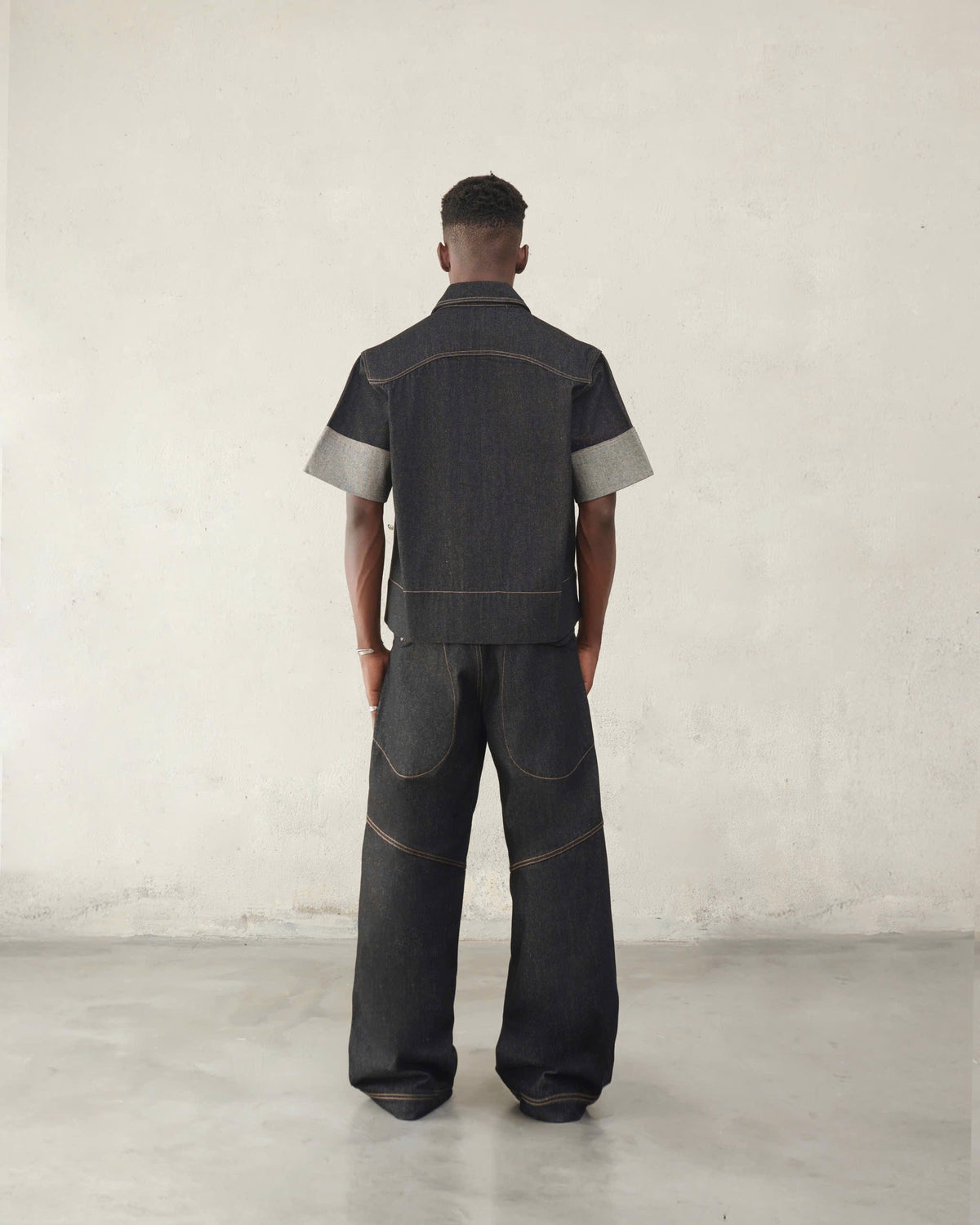 EDITORIAL 11