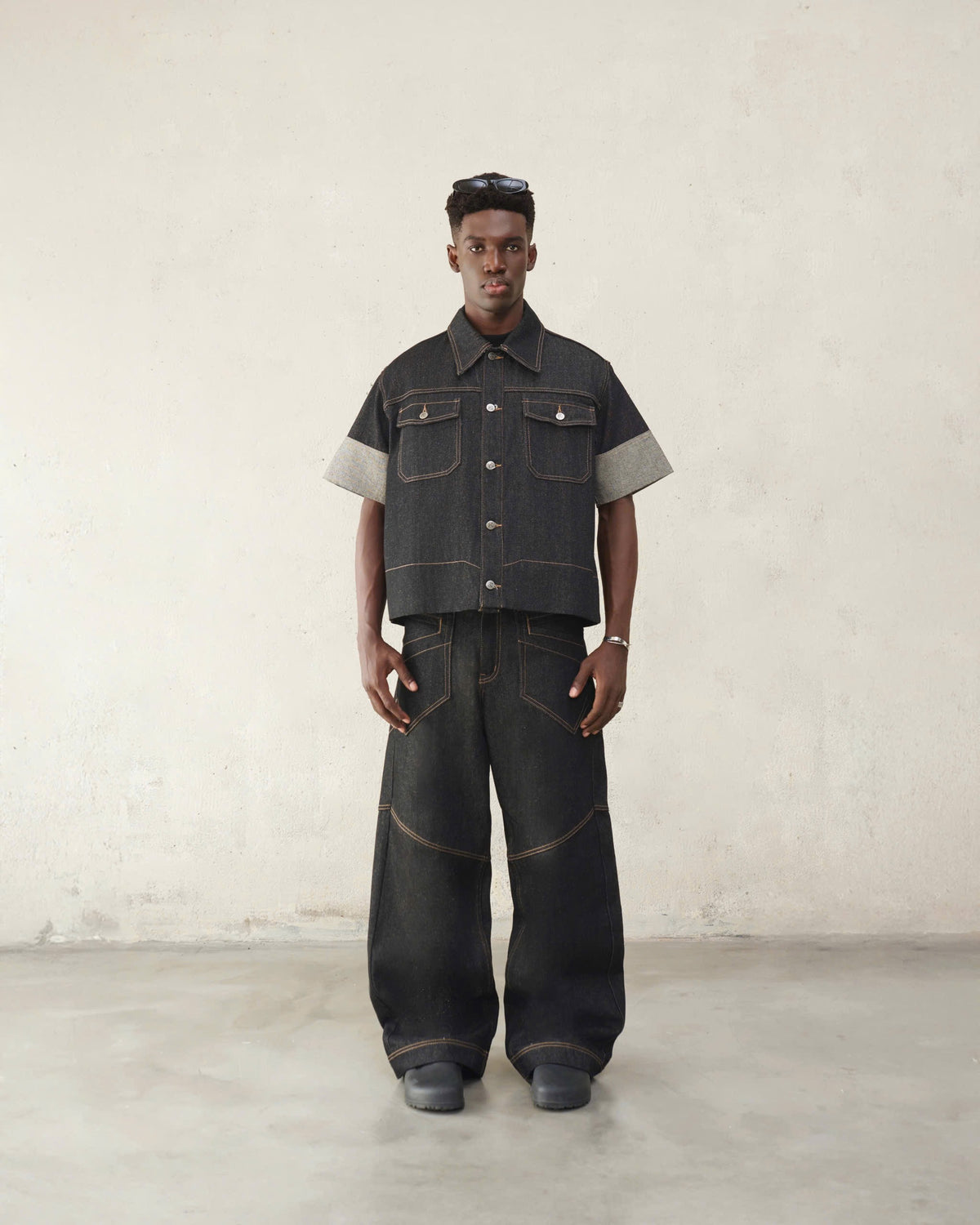EDITORIAL 11