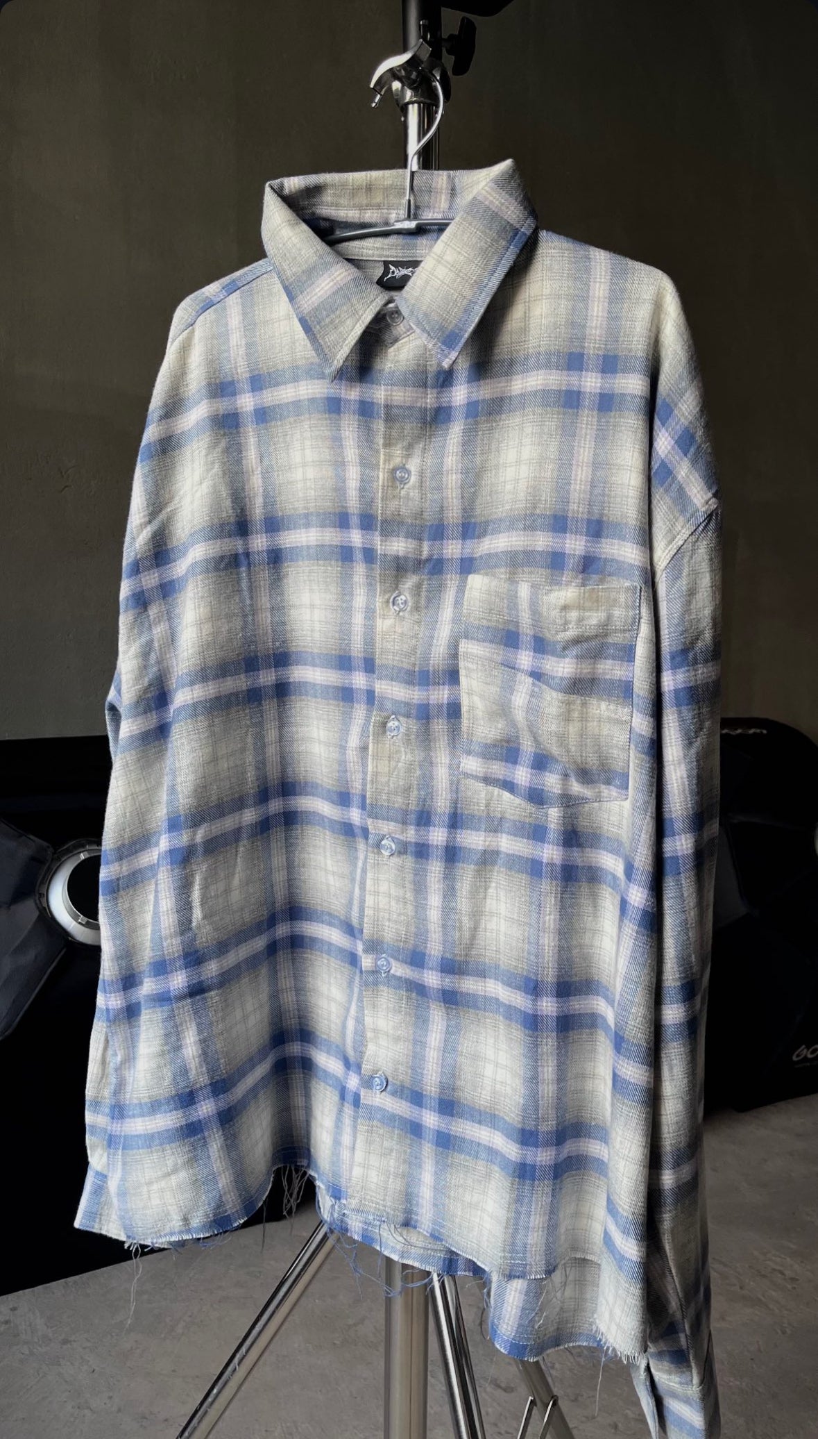 DISTRESSED FLANNEL – FADED BLUE