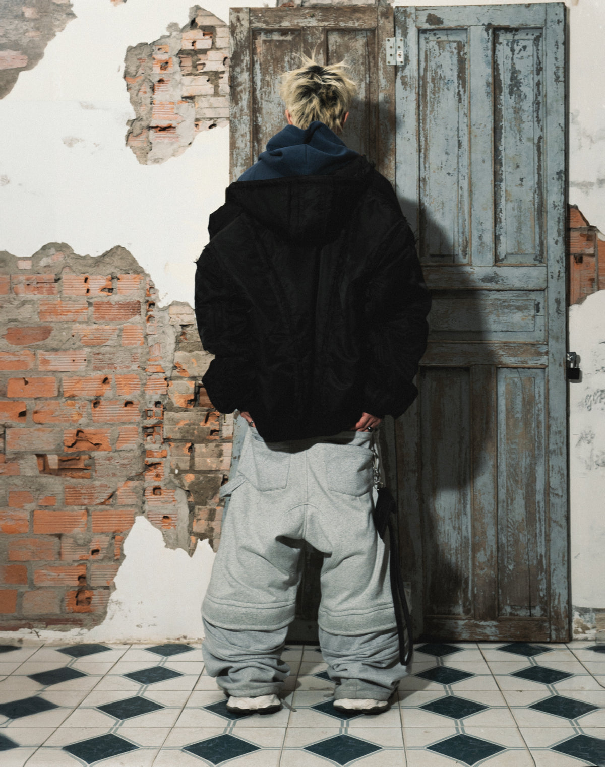 EDITORIAL 03
