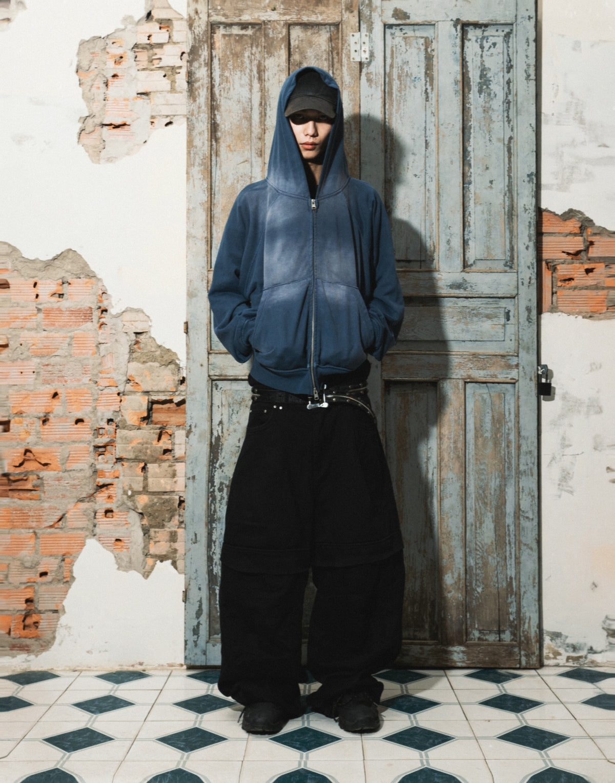 EDITORIAL 03