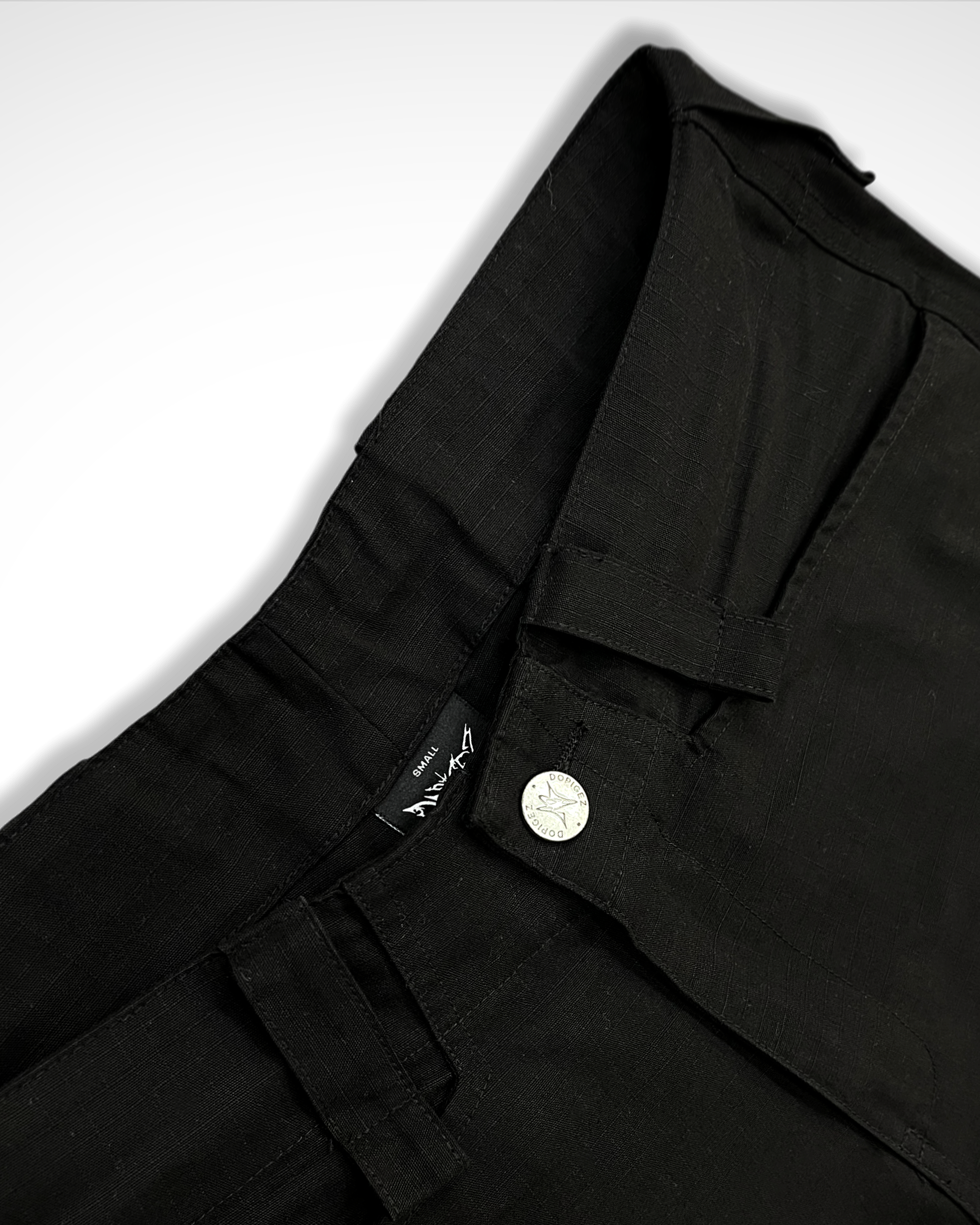 RAW EDGE CARGO SHORTS - BLACK