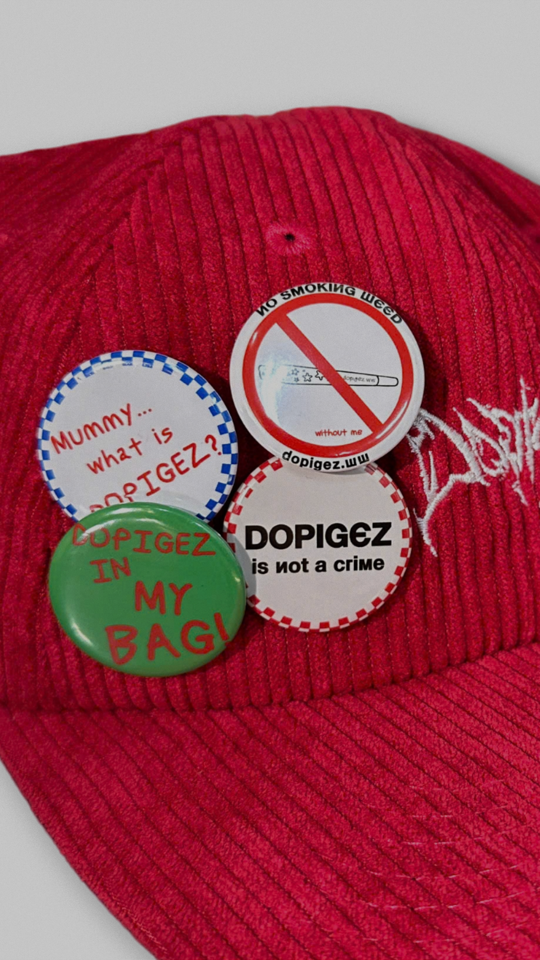 CORDUROY LOGO CAP - BLOOD RED