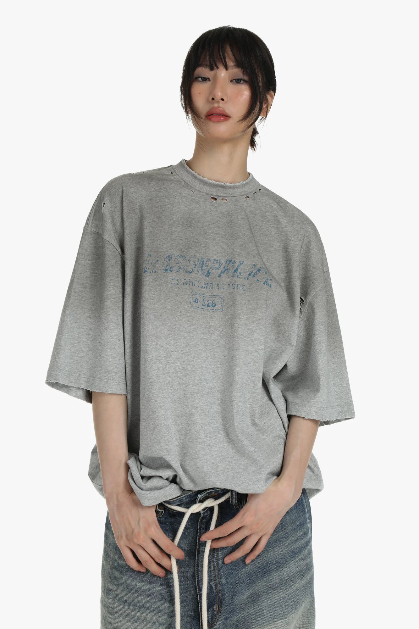 GRADIENT BATTLE-DAMAGED TEE GRAY
