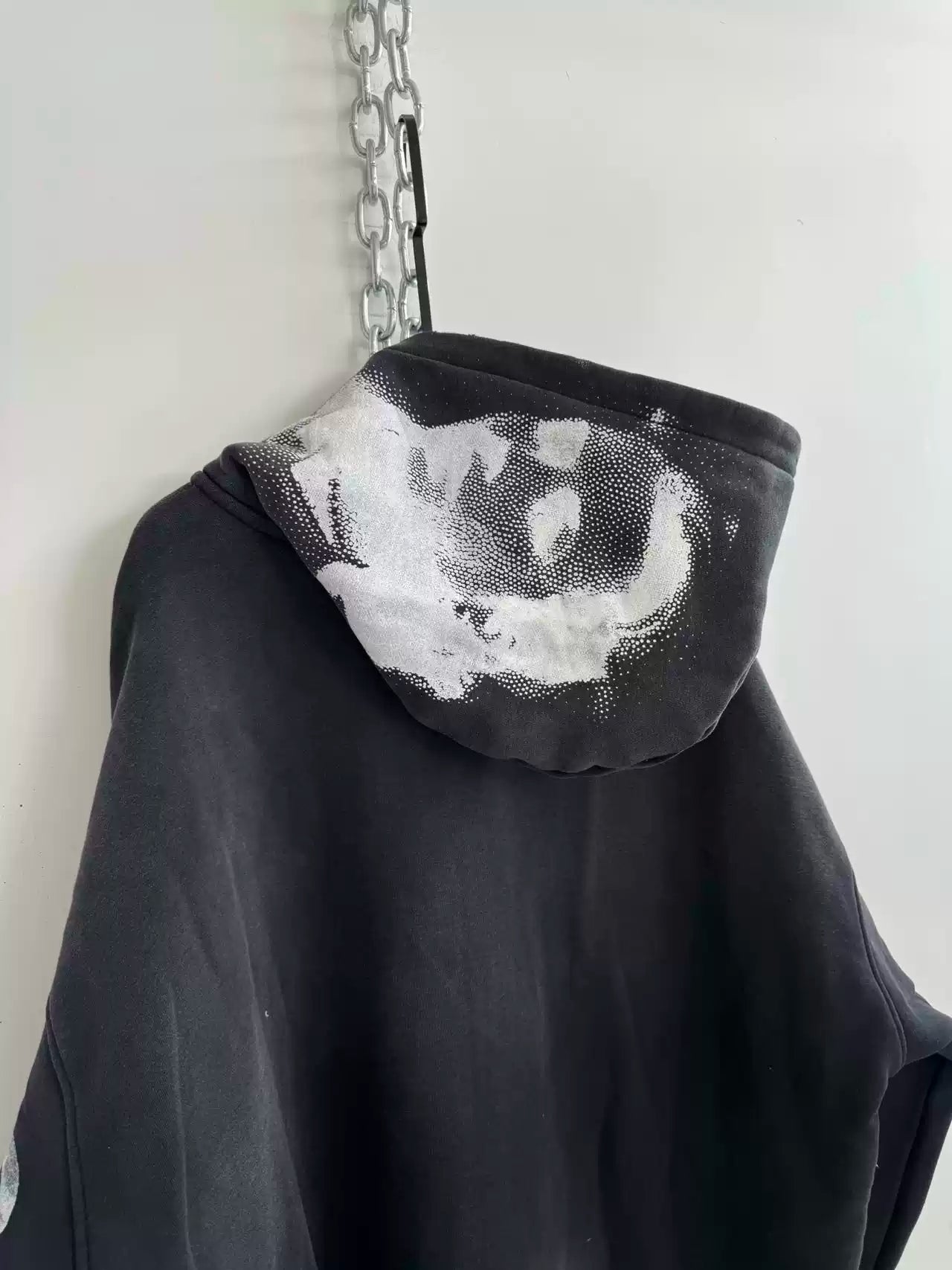 DISTRESSED LOOSE ZIP HOODIE