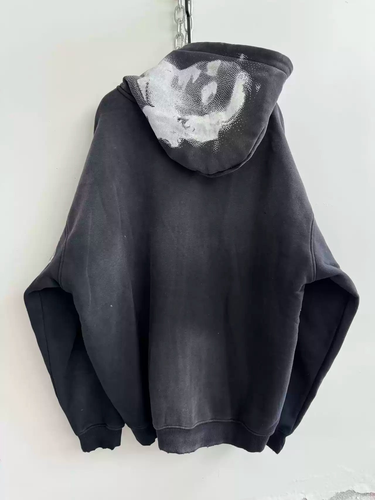 DISTRESSED LOOSE ZIP HOODIE