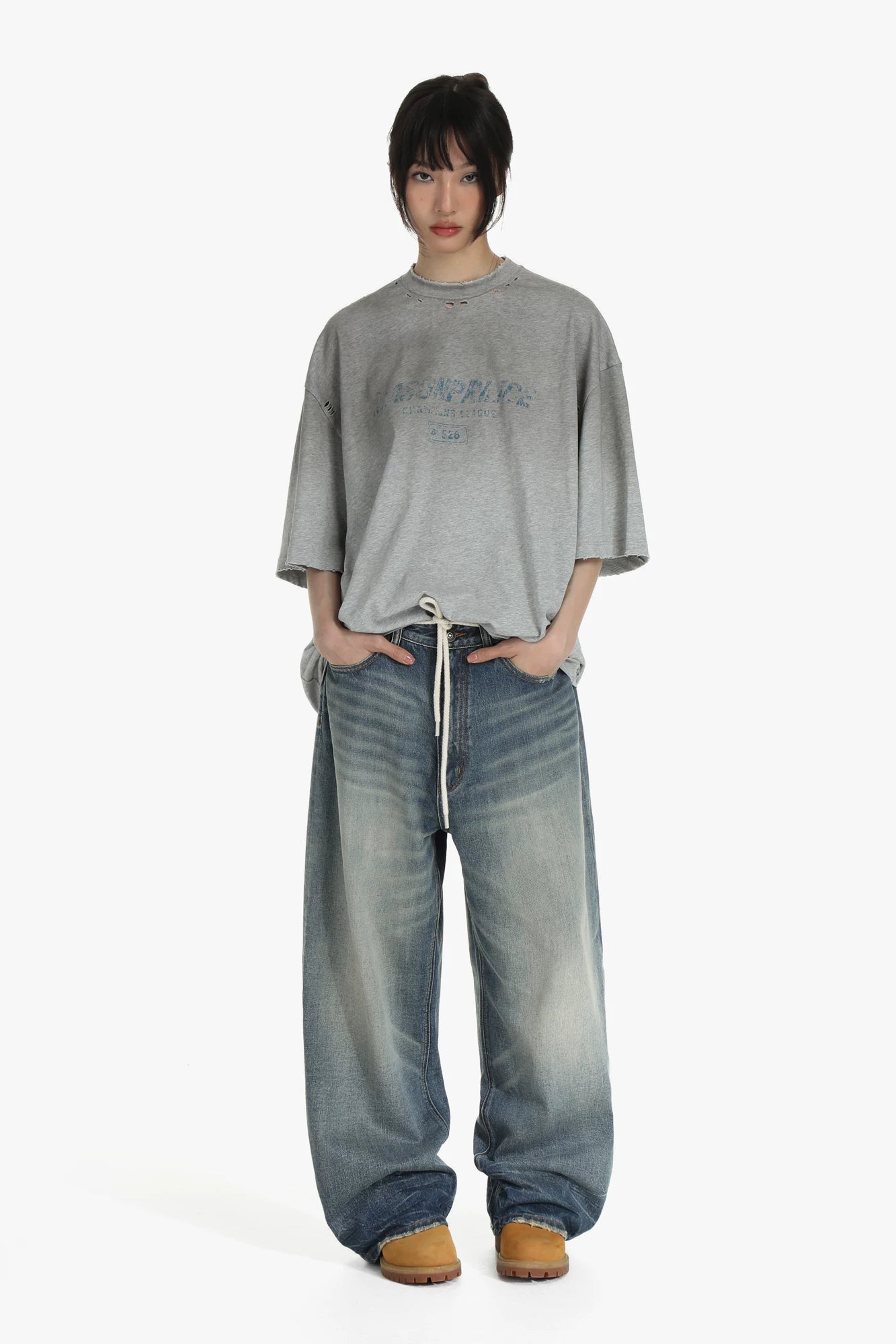 GRADIENT BATTLE-DAMAGED TEE GRAY