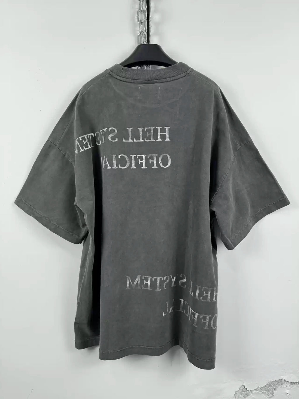 DISTRESSED ARCHIVE TEE