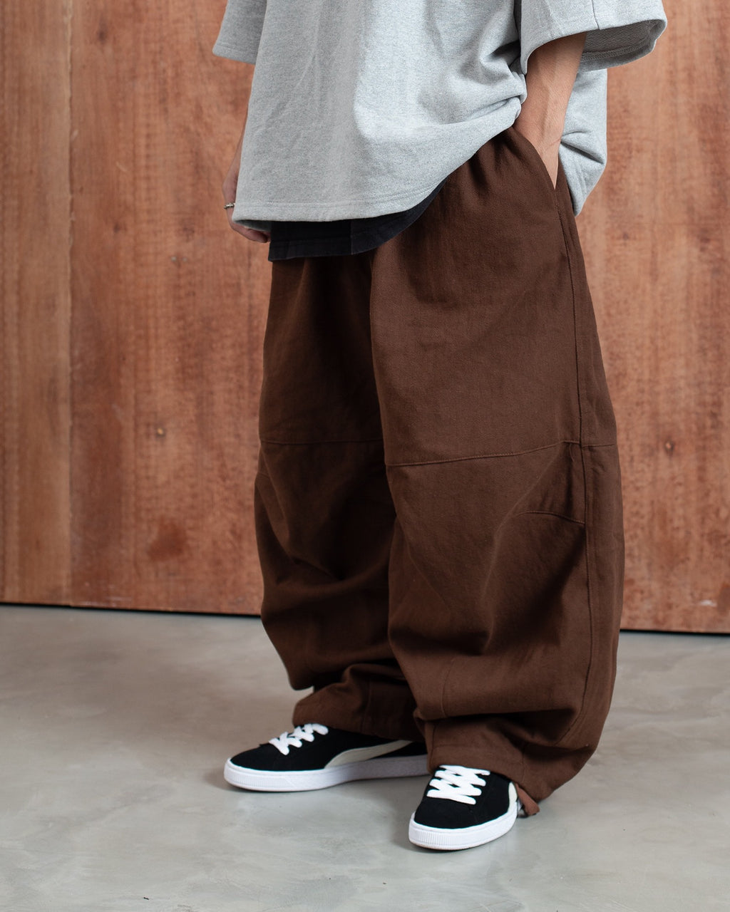 Wide-Leg Khaki Pants with Zipper