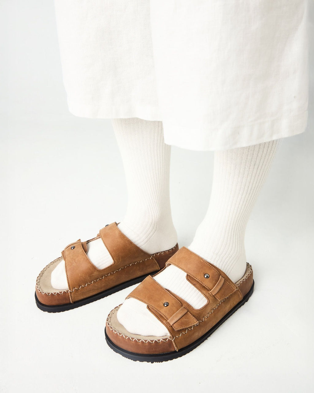 TWO-STRAP SANDALS - BROWN