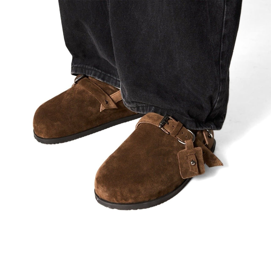 CLOSED-TOE SANDALS - BROWN VELVET TOE