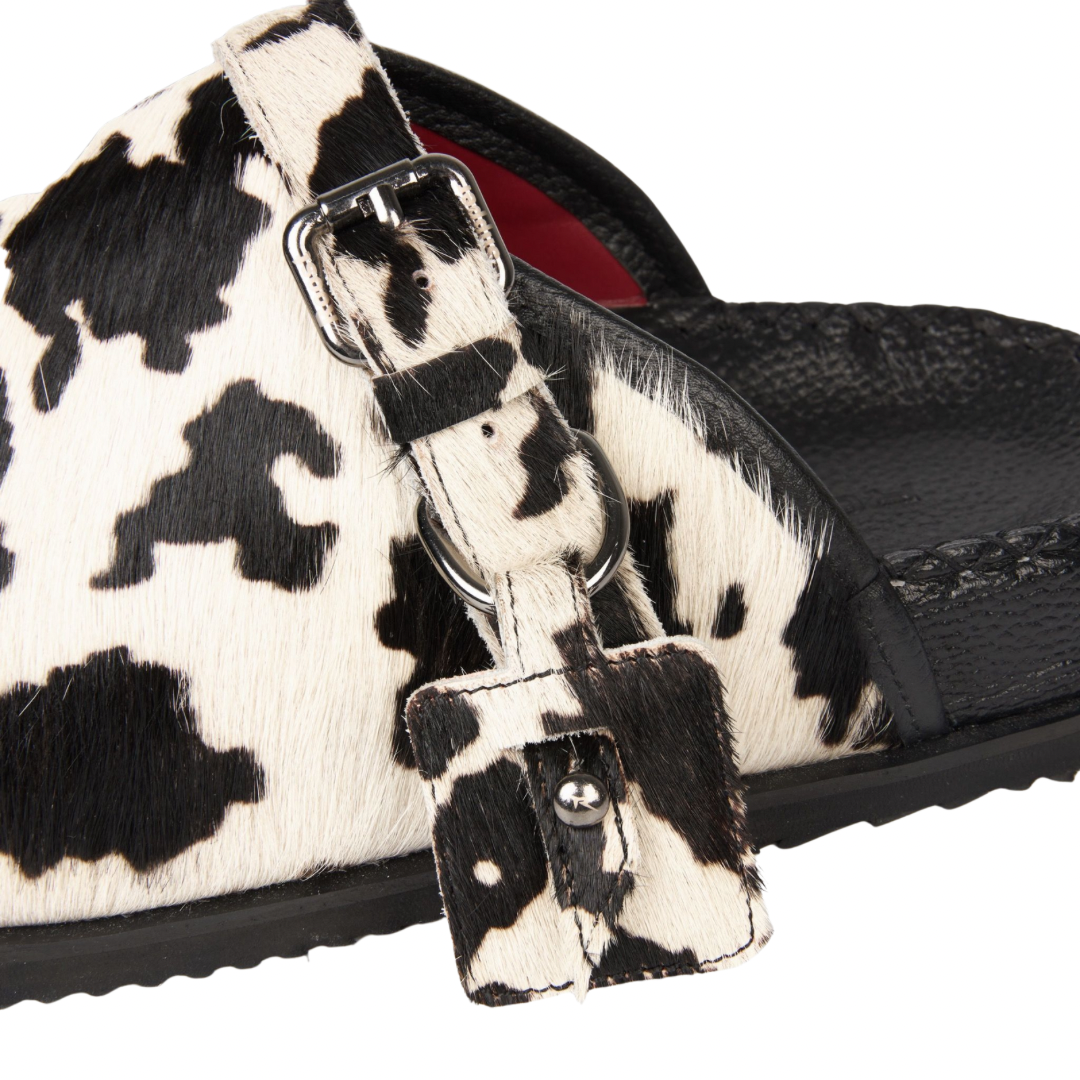 CLOSED-TOE SANDALS - COW'S NOSE