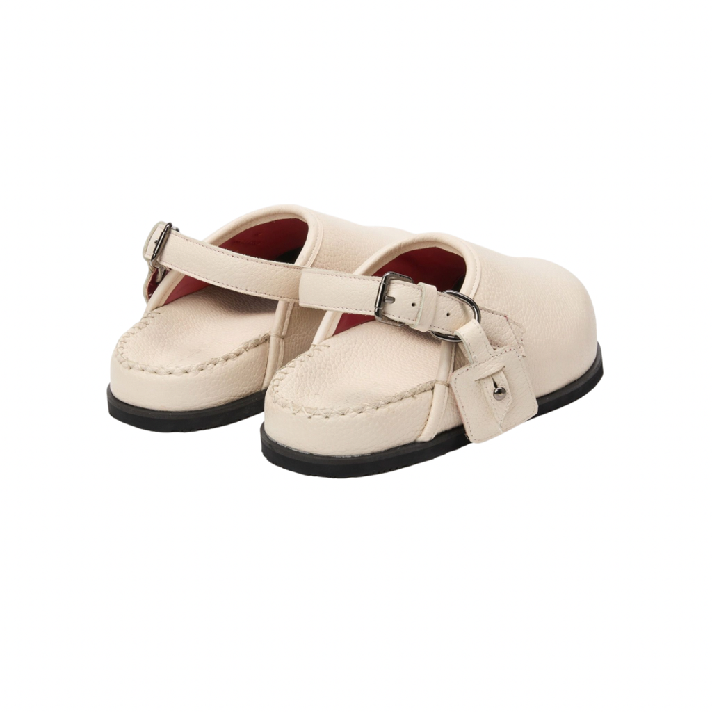 CLOSED-TOE SANDALS - MILK CREAM TOE