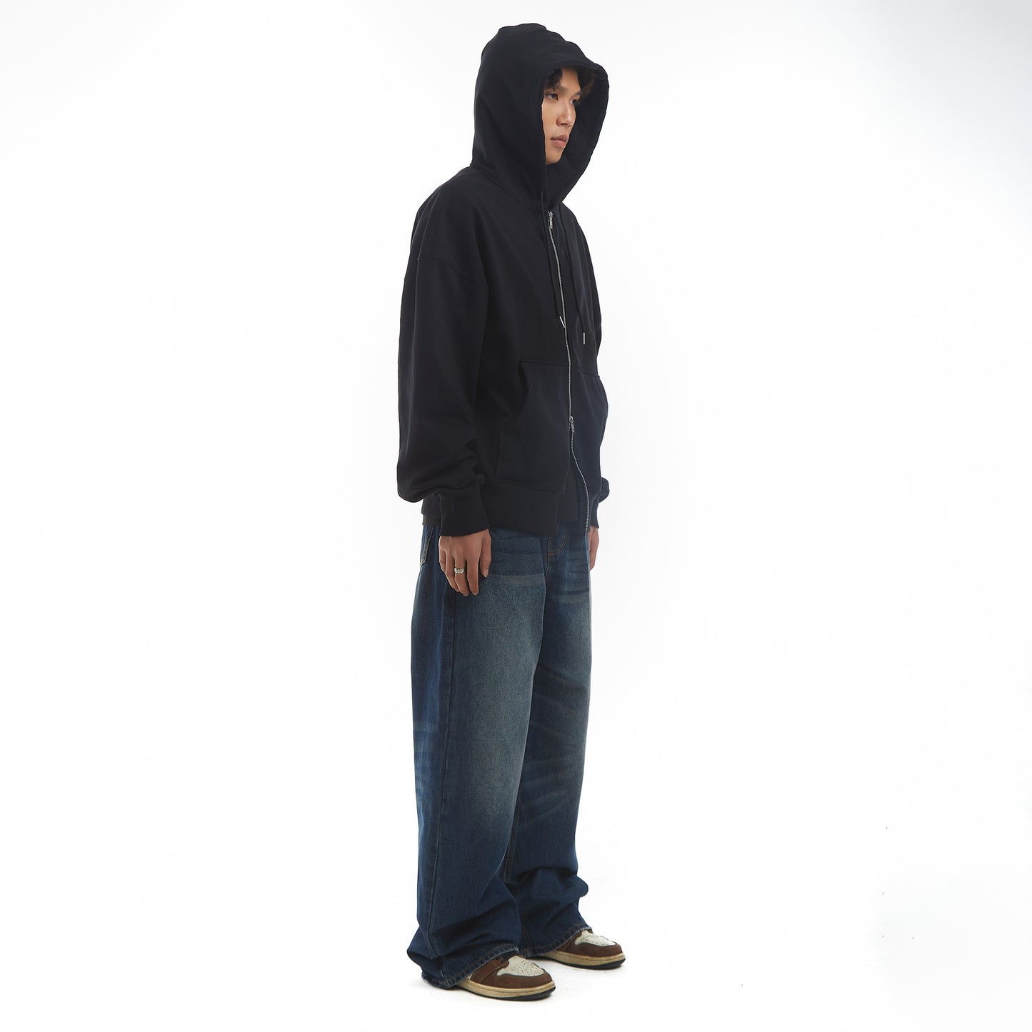 METAL ZIPPED HOODIE/ BLACK