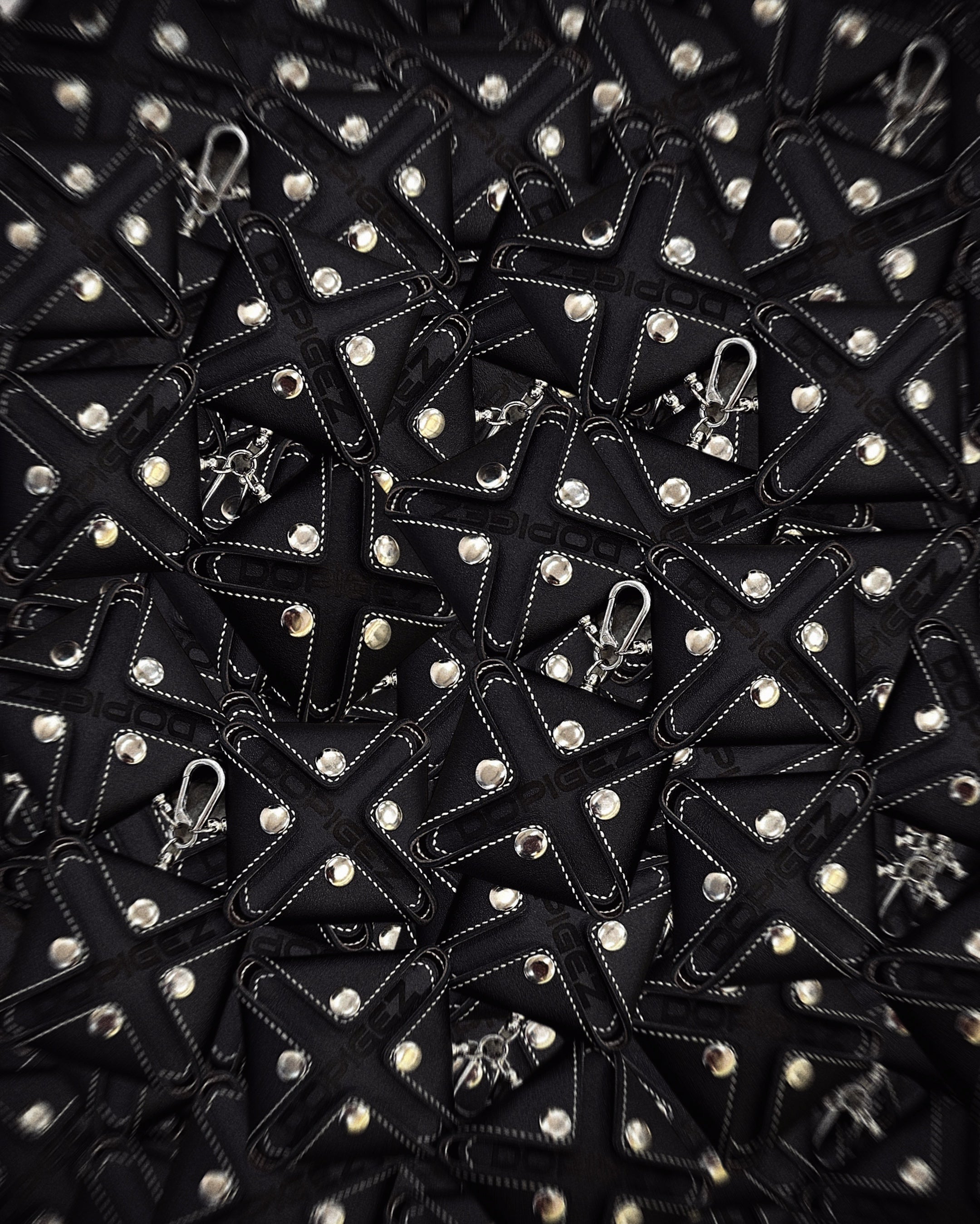 X-SNAP LEATHER POUCH - BLACK STITCHED