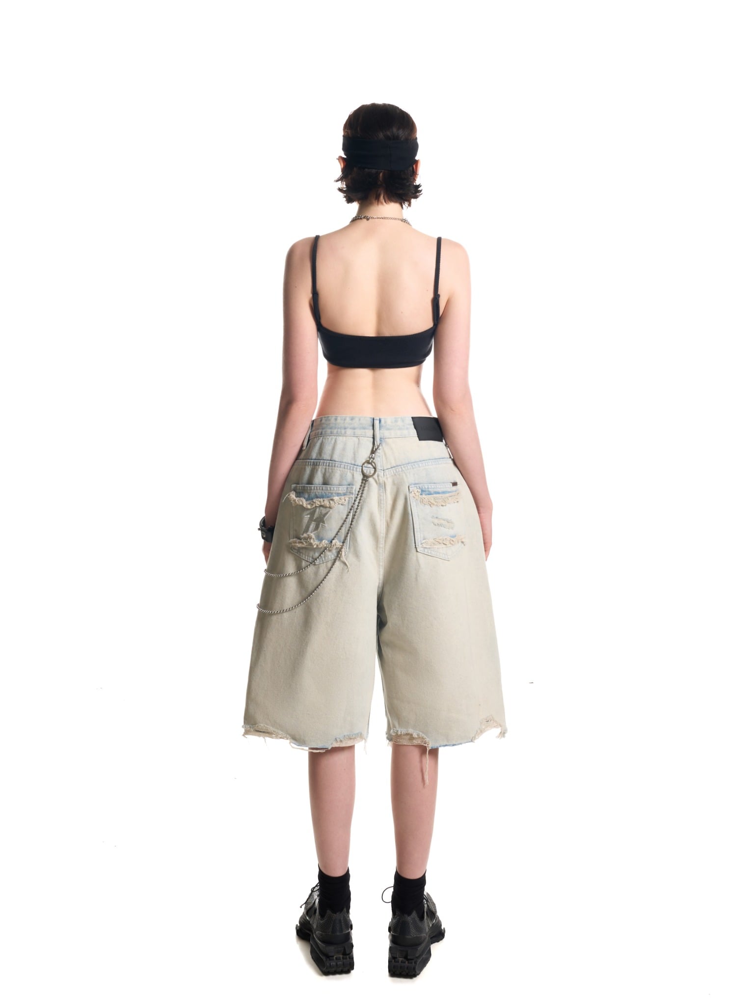 TRIO STAR WASH JEAN SHORTS
