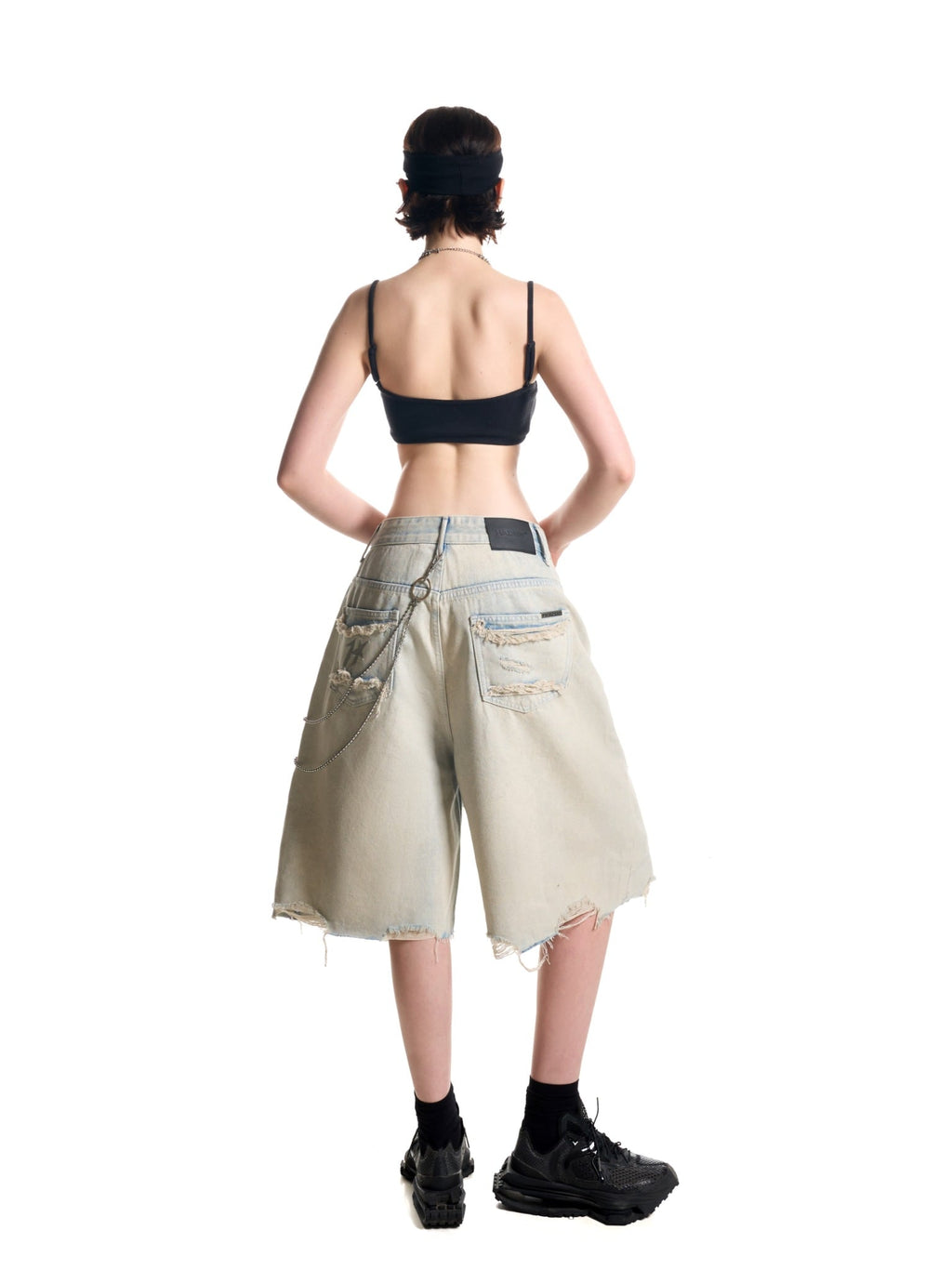 TRIO STAR WASH JEAN SHORTS